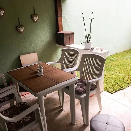 Vana Appartement *
